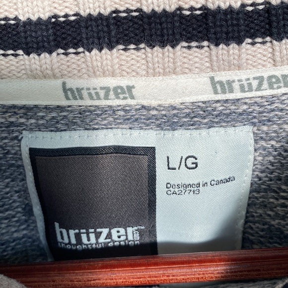 University of Waterloo Cotton Sweater - Picture 4 of 5